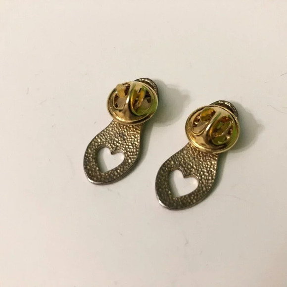 Vintage Shoe Sole Feet Pins 1  Inch Size - Picture 3 of 11